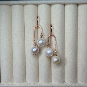 Hammered Pearl Earrings